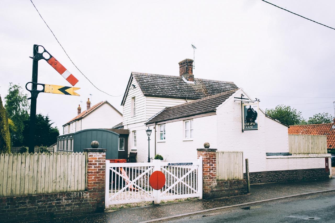 The Railway House Hotel Burnham Market Exterior photo